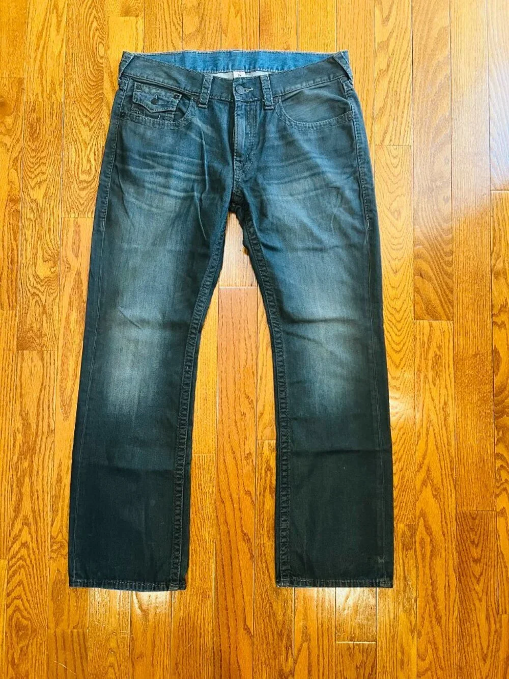 TRUE RELIGION JEANS RN#112790 CA#57414 SZ 36 X 32